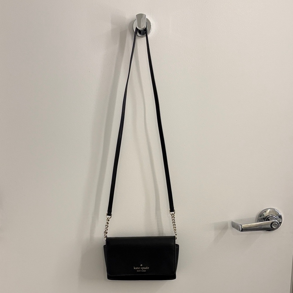 Kate Spade Elegant Black Crossbody Bag - Picture 3 of 8